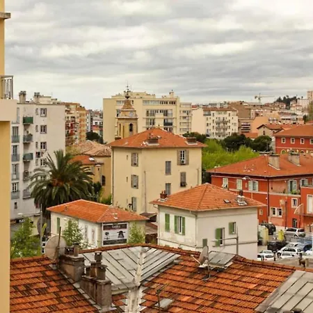 Climatise Au Calme, Terrasse Vue Colline Apartman